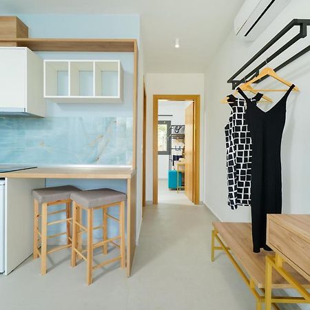 Miracle Suites By Klisma Beach Skála Kallirákhis Екстериор снимка