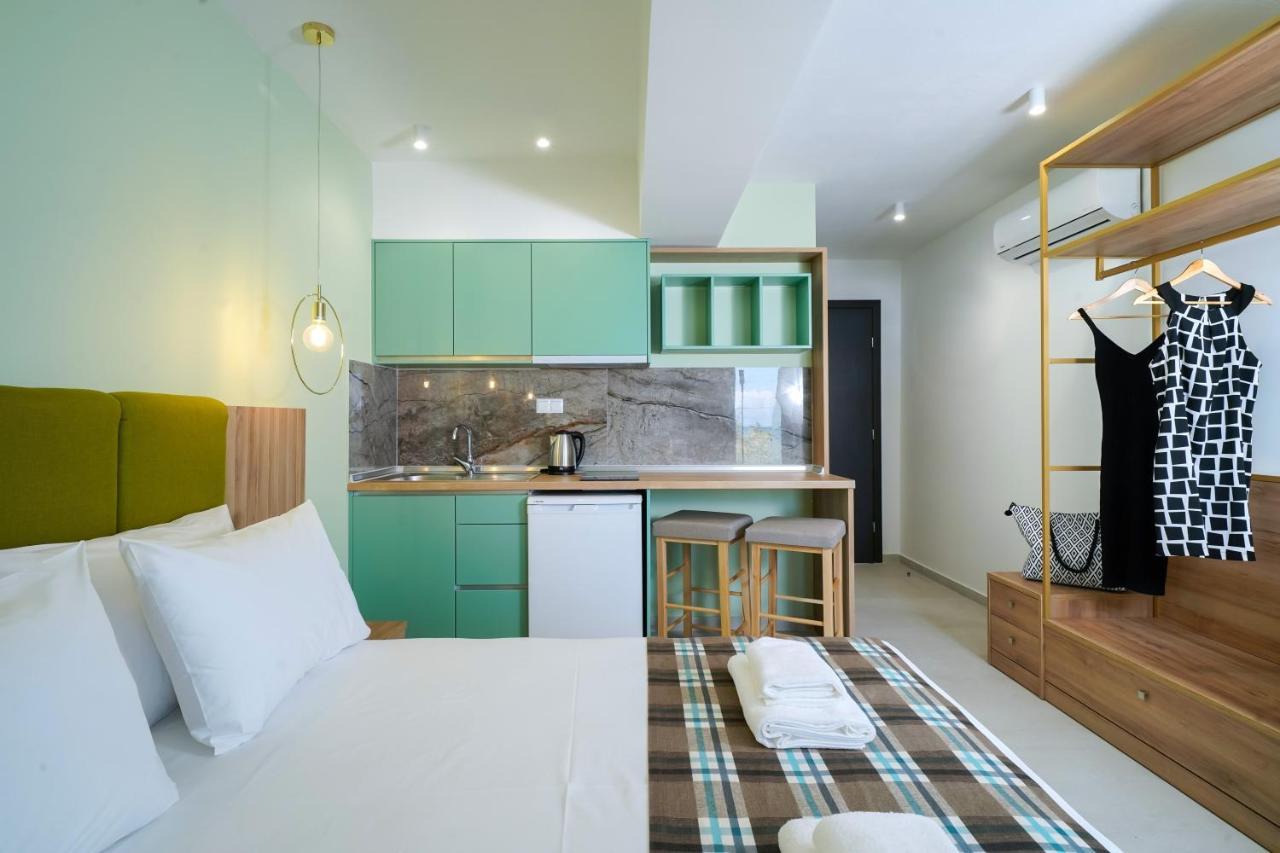 Miracle Suites By Klisma Beach Skála Kallirákhis Екстериор снимка