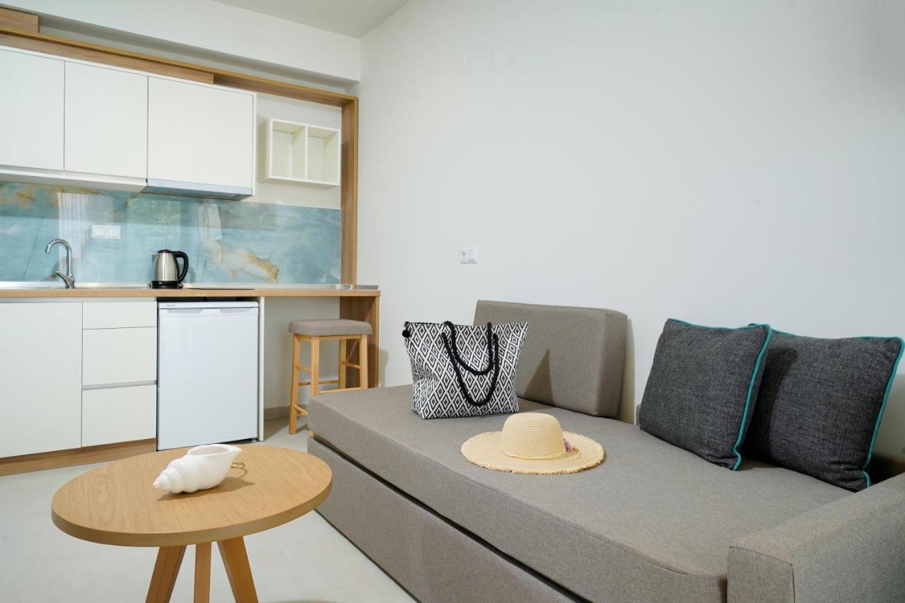 Miracle Suites By Klisma Beach Skála Kallirákhis Екстериор снимка